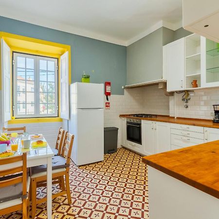 شقة A Casa Amarela De سينترا المظهر الخارجي الصورة